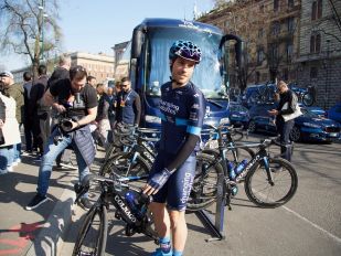 THE CHRONICLES OF MILANO-SANREMO PART 3: Umberto Poli helps Team Novo Nordisk to monumental feat