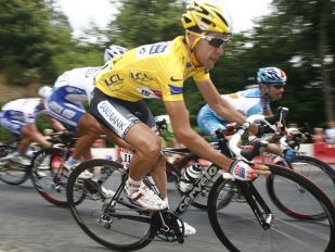 TOUR DE FRANCE STORY: THE YELLOW DREAM