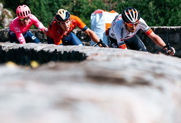 Simon's breakaway (ph. Gruber)