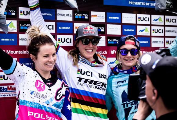 Tahnée Seagrave [far right] 3rd on the podium (Photo credit: Dan Griffiths / MoonHead Media)